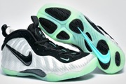 Women Air Foamposite One 010